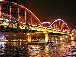 夜景 を満喫 珠江 ナイト クルーズ （往復送迎付）