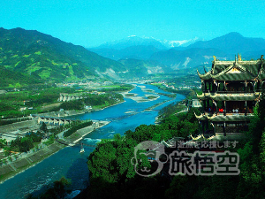 都江堰・青城山　二つ世界遺産の旅
